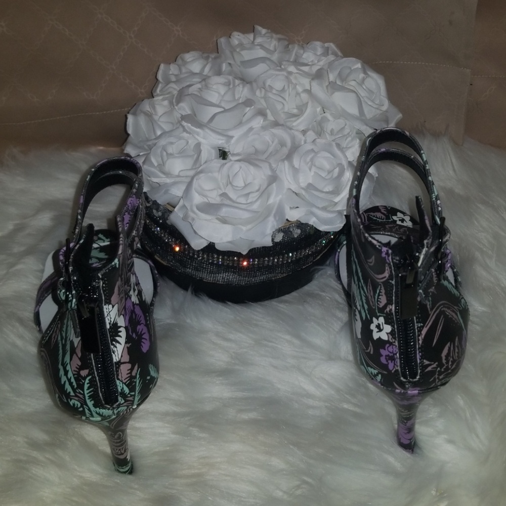 Mercer heels - Picture 3 of 3